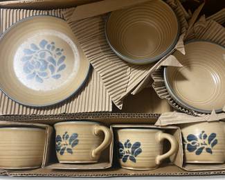 Pfaltzgraff folk art set of 12 with creamer, sugar bowl, bread pan, veggie servers 
