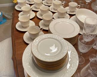 Lenox fruits of life 12 piece set 