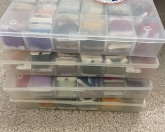 Containers of thread