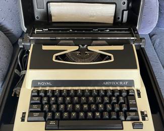 Royal typewriter 