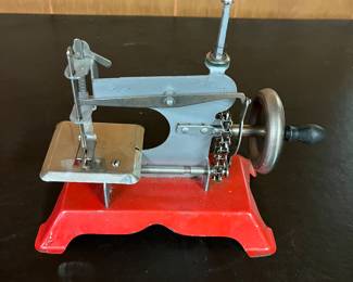 Vintage toy sewing machine 
