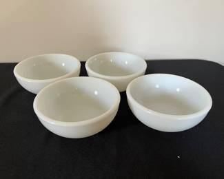 Pyrex bowls
