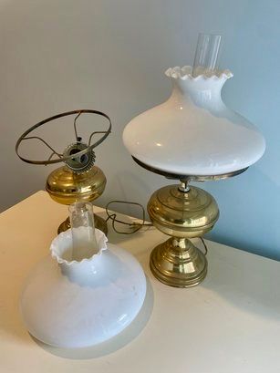 2 table lamps 