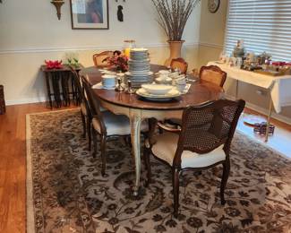 Dining table, rug, china