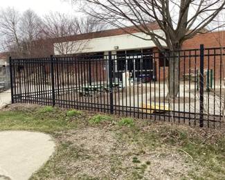 Black aluminum fencing (several lots available)