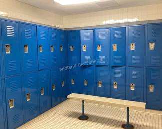 Large selection of lockers
