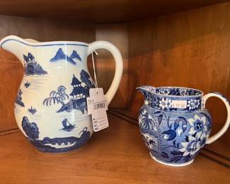 VTG Chinese Blue and White Pitcher
