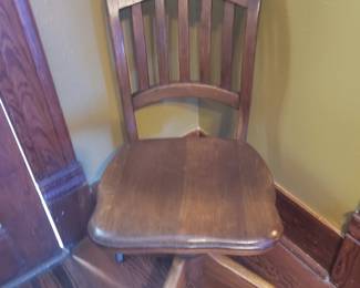 Oak Rolling Desk Chair