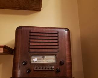 Antique Radio