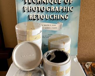 Gouache set with instruction book