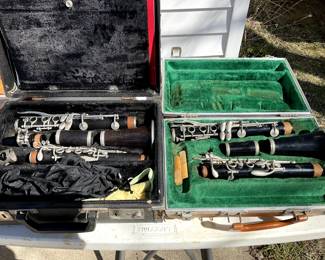 Vtg Selmer Signet Special 100 Clarinet in case $100
BOOSEY/HAWKES LONDON series 1-10 Bb Clarinet $100 