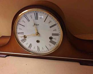 Mantle Clock