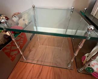 Close-up of the tables.  The glass is about 1" thick