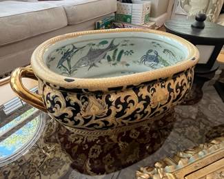 Vintage Chinese basin