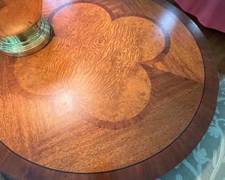 Beautiful Mahogany Pedestal End Table