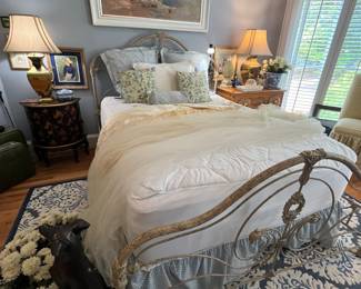 Gorgeous Queen Iron bed.  Beautiful shape.  So appealing to the eyes.