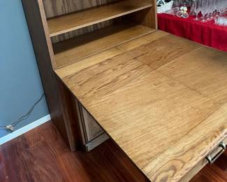 open display cabinet with an expandable table