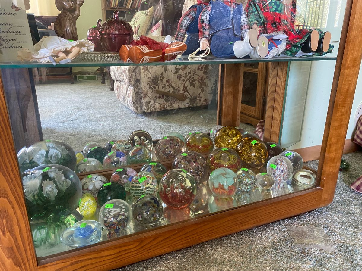 Packed FULL! Leavenworth Estate Sale Collectible... starts on 4/18/2024