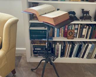 Bible or Dictionary Stand
