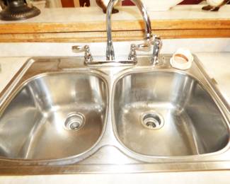 Stainless Double Sink with faucet set