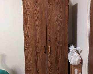 2 door cabinet 