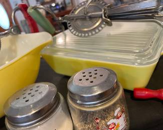 Vintage Pyrex and refrigerator