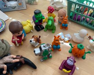 Vintage Tomy wind up toys