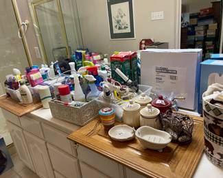 Bathroom and vanity items