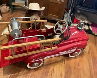 Vintage, red fire, engine pedal car
