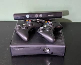 Xbox 360 with camera