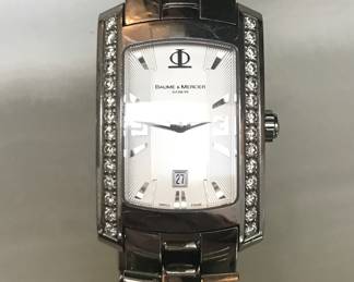 $900
Baume & Mercier Hampton watch w/diamonds