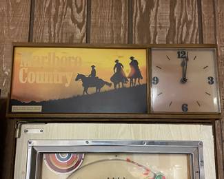 Marlboro Country Light Up Clock - Needs Bulb