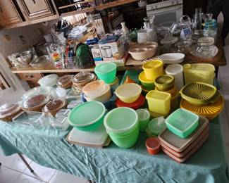 Kitchenware, Vintage Tupperware, Corningware, Crockpot, Pitcher, Serving Pieces, etc