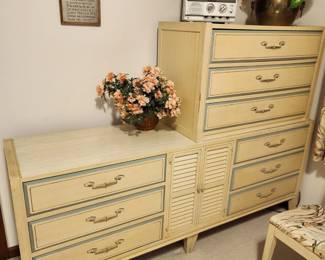 Unique Basic Witz MCM Dresser