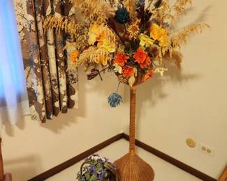 Large Floral on Pedestal