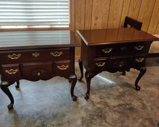 BEAUTIFUL - THOMASVILLE ACCENT TABLES W/DRAWERS - EXCELLENT CONDITION - $60 EACH