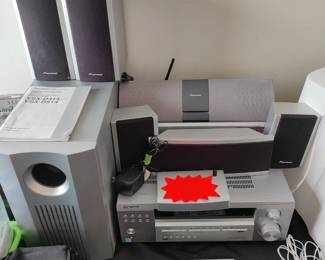 PIONEER - HOME THEATRE LOUD SPEAKSER SYSTEM W/ WIRELESS REAR SPEAKERS - VSX-D414 RECEIVER & REMOTE - $90