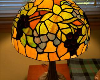 Butterfly/Grape Pattern Tiffany Style Table Lamp 
