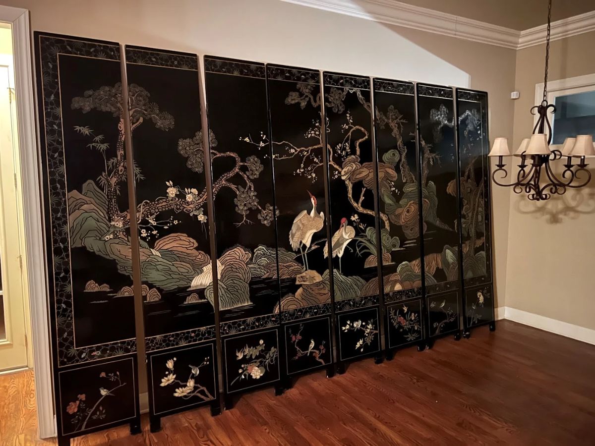 Chinese Eight Panel Lacquer Coromandel Screen Floral Design on One Side
