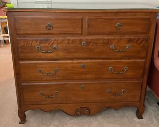 Ethan Allen Bordeaux 5 Drawer Dresser