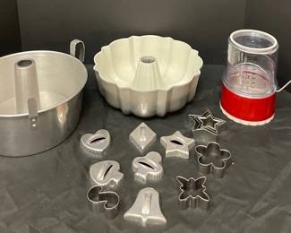 Vintage Bakeware Cookie Cutters