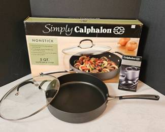 New Calphalon 5 Quart Saut Pan  Cover