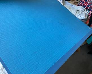 Measuring/cutting plastic board