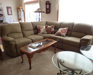 ROUND SECTIONAL WITH RECLINERS - COFFEE TABLES AND END TABLES
