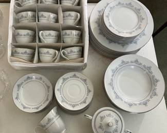 Royal Kent "Arcadia" china from Japan, service for 8 with extra teacups