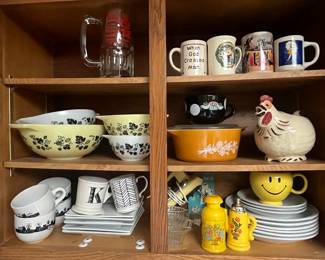 Vintage Pyrex Gooseberry Cinderella bowls