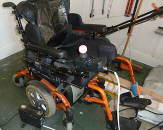 electric wheelchair works Invacare