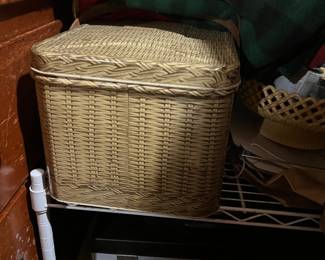 Vintage metal picnic/lunch basket