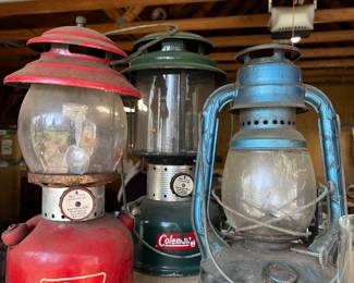 1966 Model 200A Red Coleman Lantern, 1964 Model 220F, 228F Green Coleman Lantern, vintage blue Deets little wizard lantern