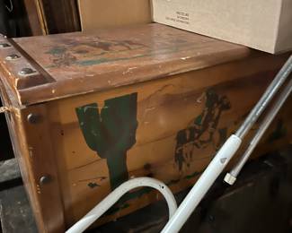 Vintage clothes rack, vintage toy box